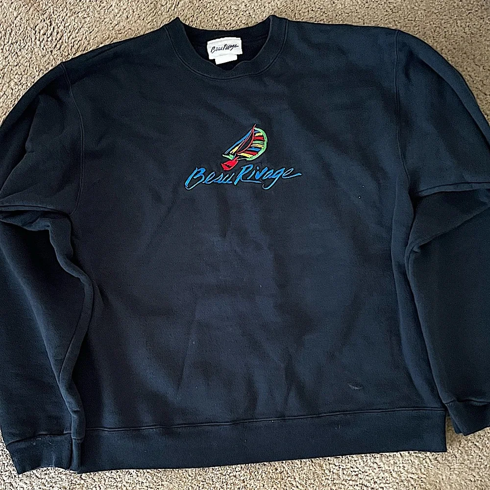 Sweatshirt - Picture 1 of 5